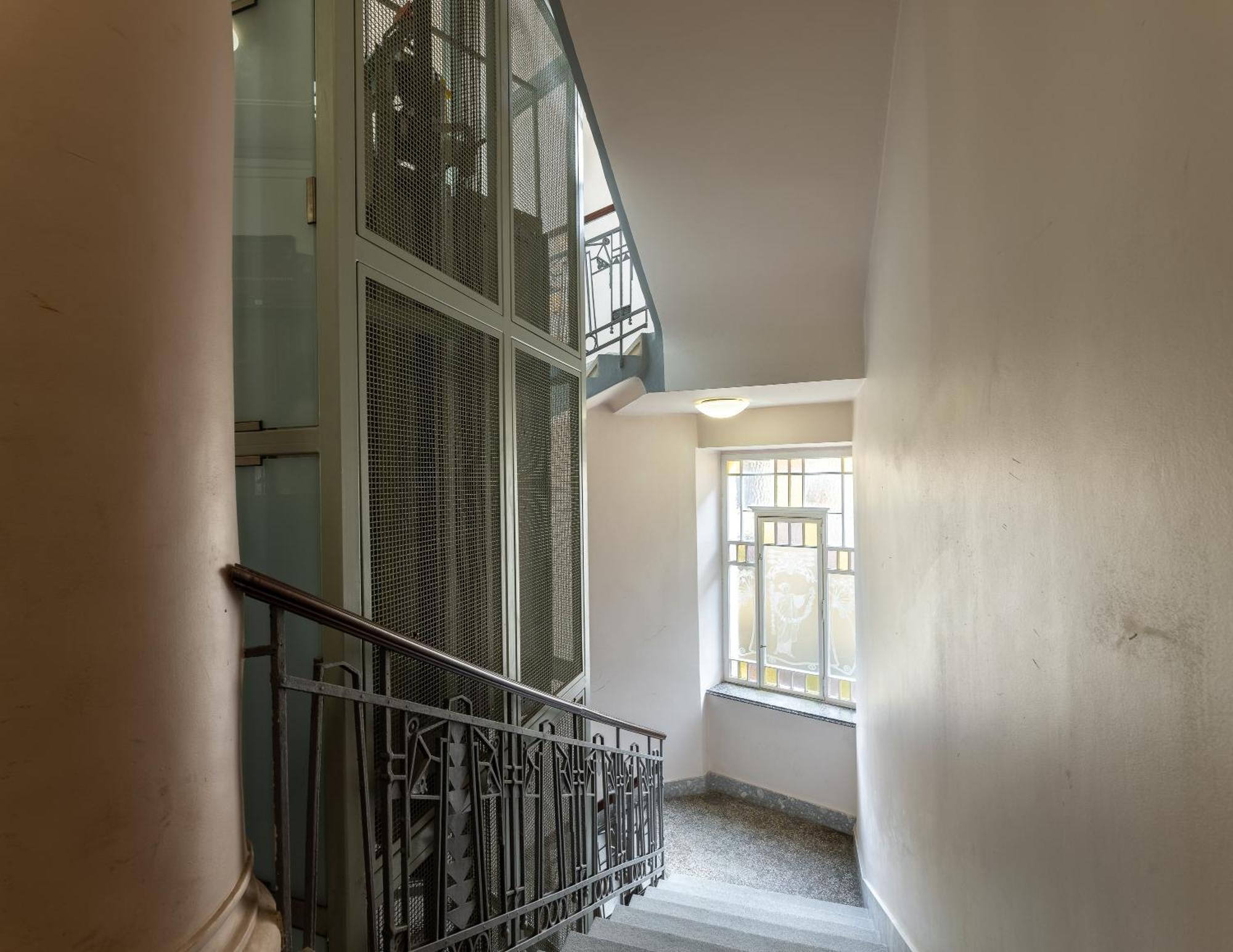 Appartamento Spacious 2-bedroom In Old Town *